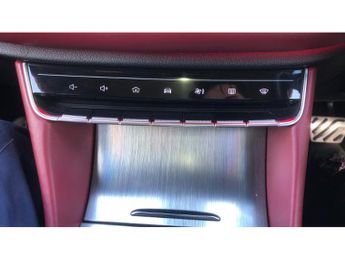 MG HS 1.5 T-GDI Exclusive 5dr DCT Petrol Hatchback
