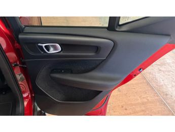 Volvo XC40 1.5 T5 Recharge PHEV R DESIGN Pro 5dr Auto Estate