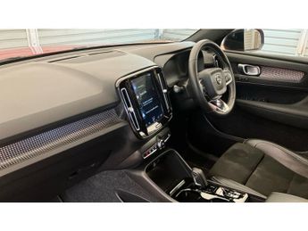 Volvo XC40 1.5 T5 Recharge PHEV R DESIGN Pro 5dr Auto Estate