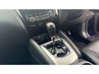 Nissan Qashqai 1.2 DiG-T Tekna [Glass Roof Pack] 5dr Xtronic Petrol Hatchback