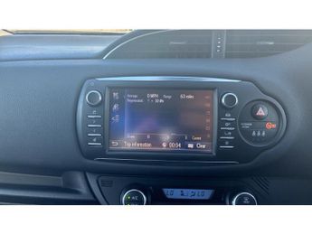 Toyota Yaris 1.5 Hybrid Design 5dr CVT Hybrid Hatchback