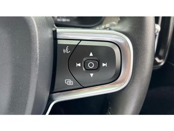 Volvo XC40 2.0 T4 Inscription 5dr Geartronic Petrol Estate