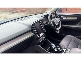 Volvo XC40 2.0 T4 Inscription 5dr Geartronic Petrol Estate