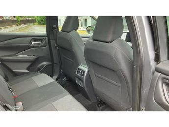 Nissan Qashqai 1.3 DiG-T MH 158 N-Connecta 5dr Xtronic Petrol Hatchback