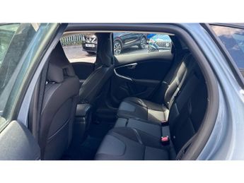 Volvo V40 D2 [120] Momentum Nav Plus 5dr Geartronic Diesel Hatchback