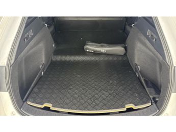 Toyota Corolla Petrol 1.8 VVT-i Hybrid Commercial Auto