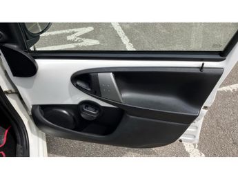 Peugeot 107 1.0 Allure 5dr 2-Tronic Petrol Hatchback