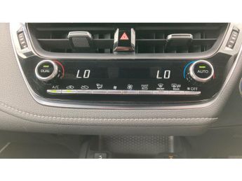 Toyota Corolla 1.8 VVT-i Hybrid Icon Tech 5dr CVT Hybrid Hatchback
