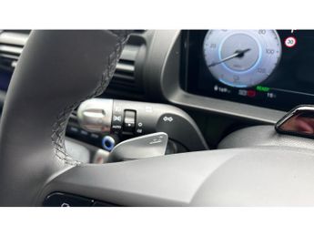 Hyundai INSTER 85kW 02 49kWh 5dr Auto Electric Hatchback