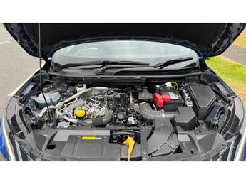 Nissan Qashqai 1.3 DiG-T MH 158 Tekna+ 5dr 4WD Xtronic Petrol Hatchback