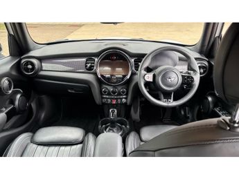 MINI Hatchback 1.5 Cooper Exclusive Premium 5dr Auto Petrol Hatchback