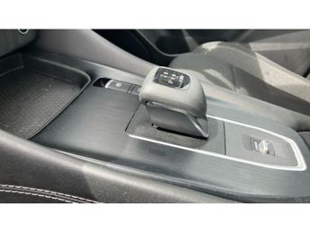 Nissan Qashqai 1.3 DiG-T MH 158 N-Connecta 5dr Xtronic Petrol Hatchback