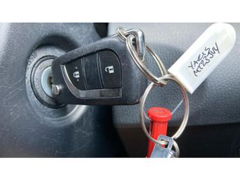 Toyota Yaris 1.5 Hybrid Design 5dr CVT Hybrid Hatchback