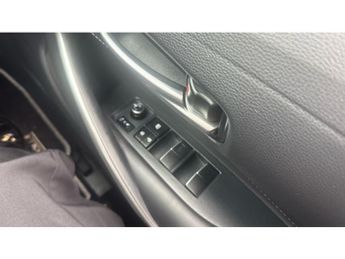 Toyota Corolla 1.8 Hybrid Design 5dr CVT Hybrid Hatchback