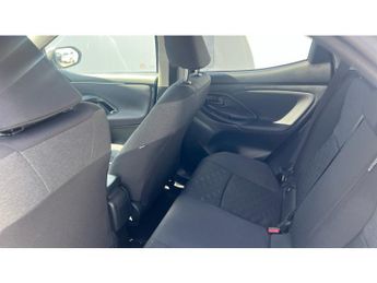 Toyota Yaris 1.5 Hybrid Design 5dr CVT Hybrid Hatchback