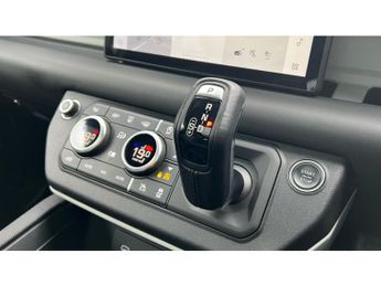 Land Rover Defender 3.0 D250 X-Dynamic HSE 110 5dr Auto [7 Seat] Diesel Estate