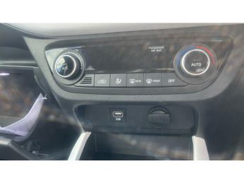 Hyundai i10 1.0 MPi Premium 5dr Auto Petrol Hatchback