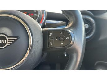 MINI Hatchback 1.5 Cooper Classic 5dr Auto [Comfort/Nav Pack] Petrol Hatchback