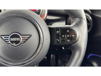 MINI Hatchback 1.5 Cooper Sport 5dr Auto [Comfort/Nav Pack] Petrol Hatchback