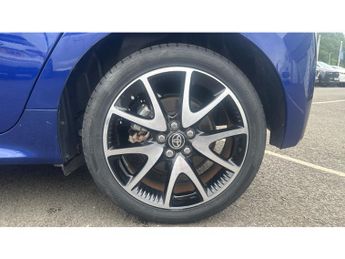 Toyota Yaris 1.5 Hybrid Dynamic 5dr CVT Hybrid Hatchback