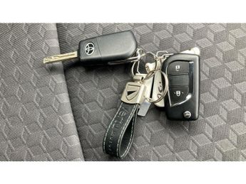 Toyota Yaris 1.5 Hybrid Icon 5dr CVT Hybrid Hatchback
