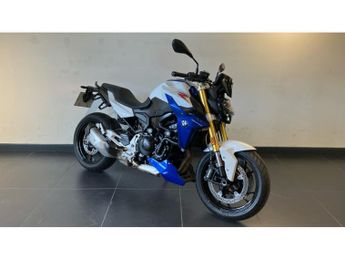  BMW F900 R