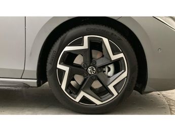 Volkswagen Passat 1.5 eTSI R-Line 5dr DSG Petrol Estate