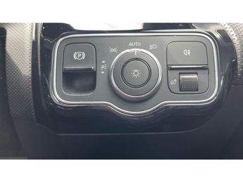 Mercedes-Benz CLA 35 Premium 4Matic 4dr Tip Auto Petrol Saloon