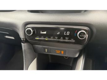 Toyota Yaris 1.5 Hybrid Design 5dr CVT Hybrid Hatchback