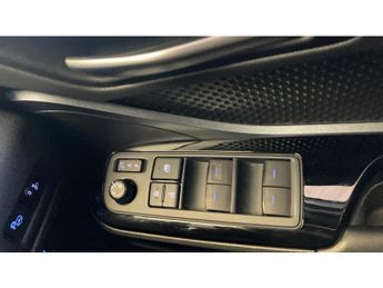 Toyota C-HR 1.8 Hybrid Design 5dr CVT Hybrid Hatchback