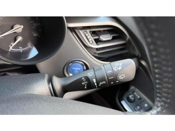 Toyota C-HR 1.8 Hybrid Design 5dr CVT Hybrid Hatchback