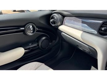 MINI Convertible 1.5 Cooper Exclusive 2dr Auto [Comfort/Nav Pack] Petrol Converti