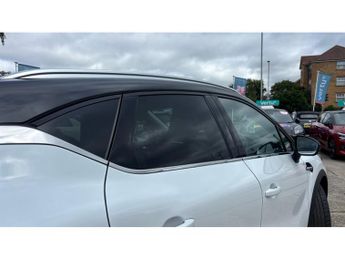 Renault Captur 1.6 E-Tech full hybrid 145 Techno 5dr Auto Hybrid Hatchback