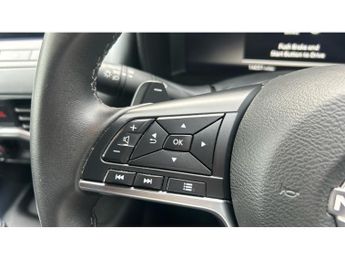 Nissan Juke 1.0 DiG-T N-Connecta 5dr DCT Petrol Hatchback