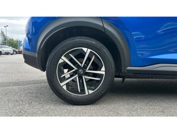 Nissan Juke 1.0 DiG-T N-Connecta 5dr DCT Petrol Hatchback