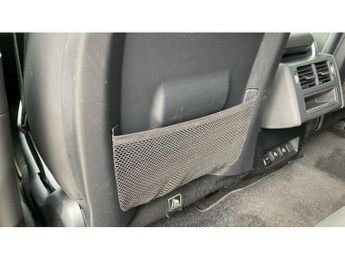 Land Rover Discovery 3.0 D300 R-Dynamic SE 5dr Auto Diesel Station Wagon