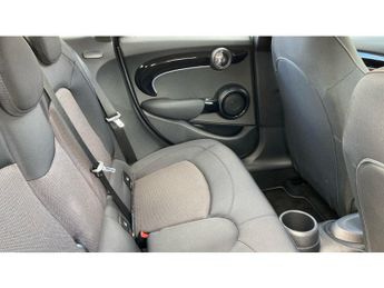 MINI Hatchback 1.5 Cooper Classic 5dr Auto Petrol Hatchback