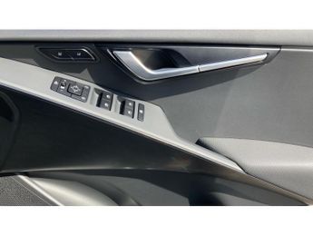 Kia Niro 150kW 4 65kWh 5dr Auto Electric Estate