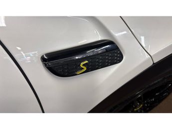 MINI Hatchback 135kW Cooper S Level 2 33kWh 3dr Auto Electric Hatchback
