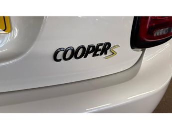 MINI Hatchback 135kW Cooper S Level 2 33kWh 3dr Auto Electric Hatchback