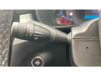 Volvo XC40 2.0 B3P Core 5dr Auto Petrol Estate