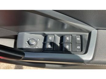 Audi Q3 35 TFSI S Line 5dr S Tronic Petrol Estate