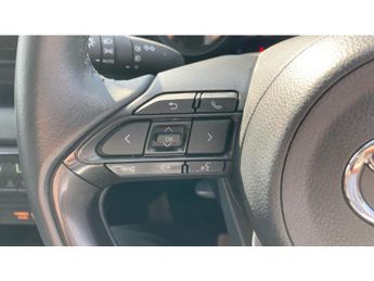 Toyota Yaris 1.5 Hybrid Design 5dr CVT Hybrid Hatchback