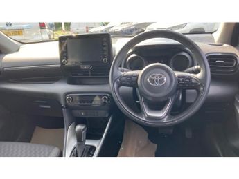 Toyota Yaris 1.5 Hybrid Design 5dr CVT Hybrid Hatchback
