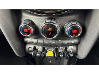 MINI Hatchback 135kW Cooper S Level 2 33kWh 3dr Auto Electric Hatchback