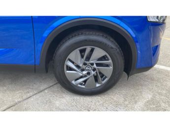 Nissan Qashqai 1.3 DiG-T MH 158 Acenta Premium 5dr Xtronic Petrol Hatchback
