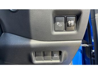 Toyota C-HR 1.8 Hybrid Design 5dr CVT Hybrid Hatchback