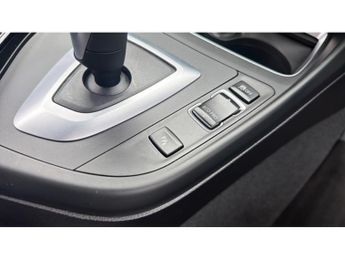 BMW 2 Series 220i Sport 2dr [Nav] Step Auto Petrol Convertible