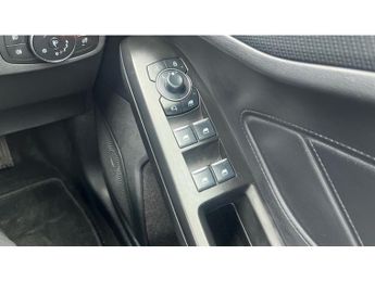 Ford Focus 1.0 EcoBoost Hybrid mHEV 155 ST-Line 5dr Auto Petrol Hatchback