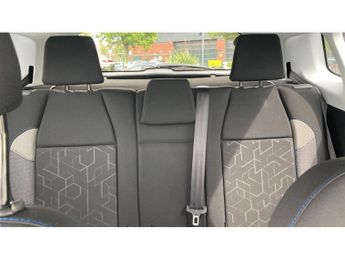 Peugeot 2008 1.2 PureTech 110 Signature 5dr EAT6 Petrol Estate